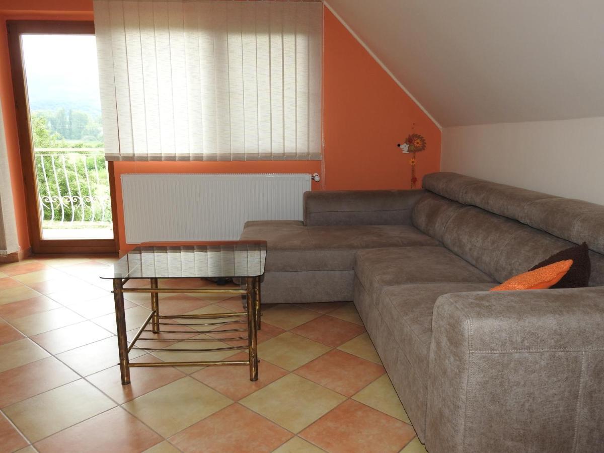 Petra Apartmanhaz 바다초니토마이 외부 사진